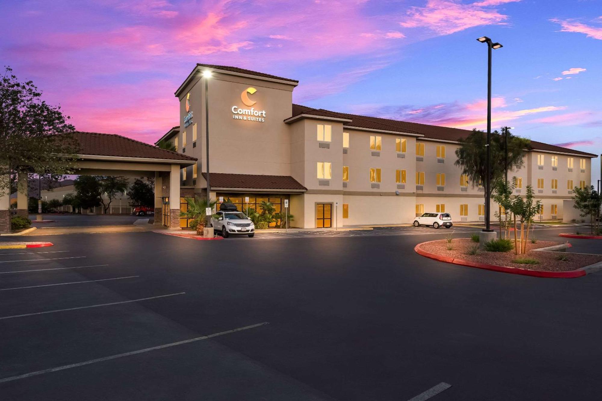 Comfort Inn&Suites Las Vegas - Nellis Esterno foto